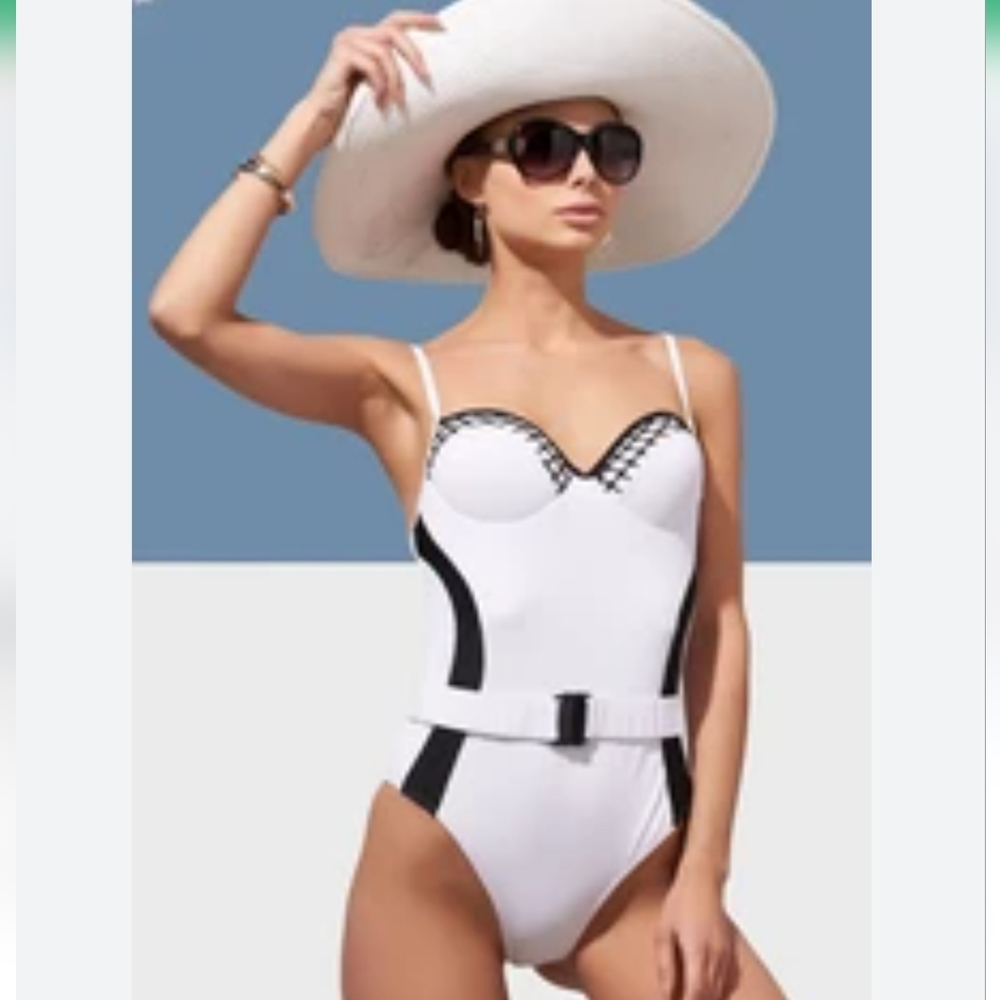 One piece Belt Bathing Suit